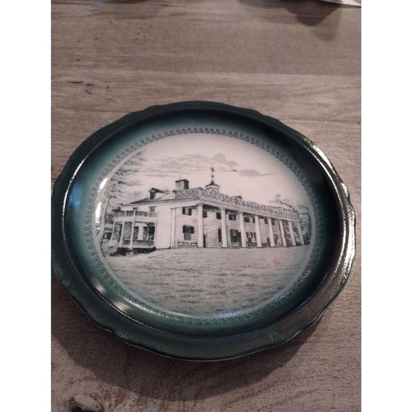 Buffalo Pottery 7.5" Souvenir Plate "Washington's Home at Mount Vernon" - Picture 1 of 4